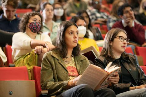 Audience listening to the 2022 DC Reads 极速168赛车官方开奖查询结果 Author Talk with Clint Smith as they look at their books
